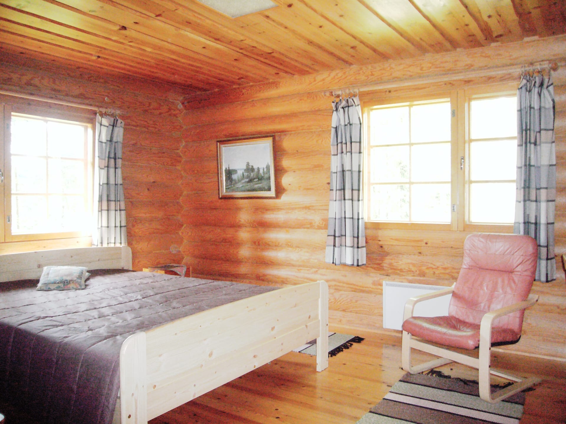 Makuuhuone/ Bedroom