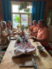 Aamupala tuvassa tai terassilla