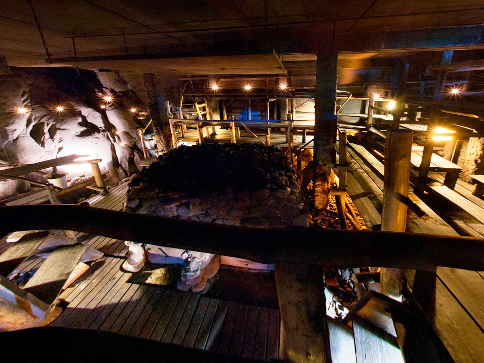 Maailman suurin maasavusauna Maailman suurin maasavusauna