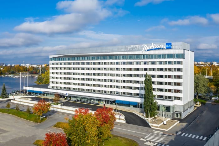 Radisson Blu Hotel Oulu ulkoa kuvattuna