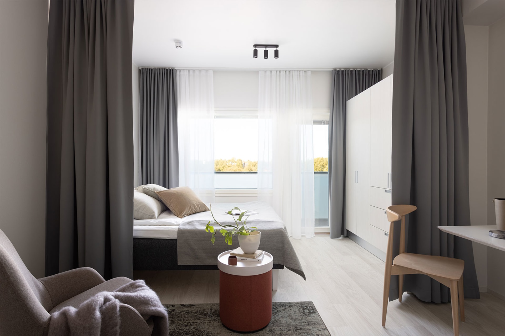 Fully furnished studio