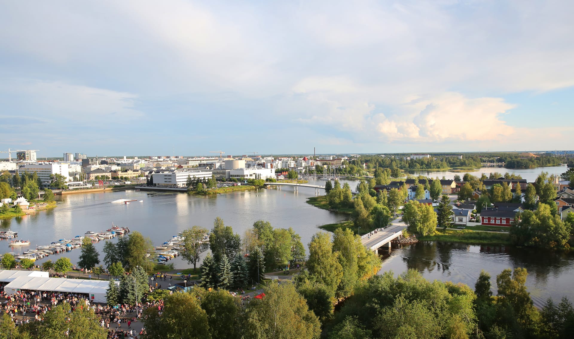 Oulu Estuary and Pikisaari from above.