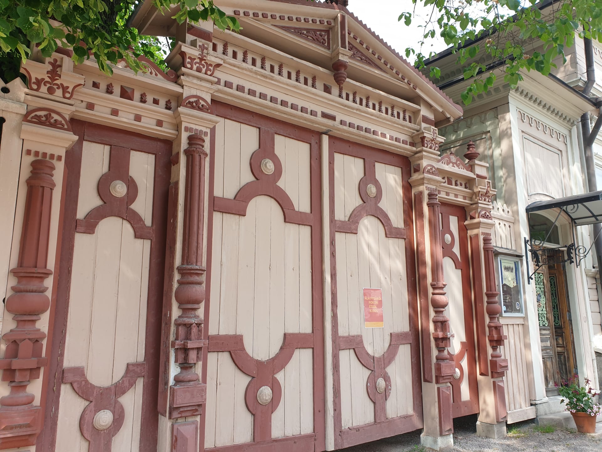 The decorative gate of the Wahlberg´s museum 