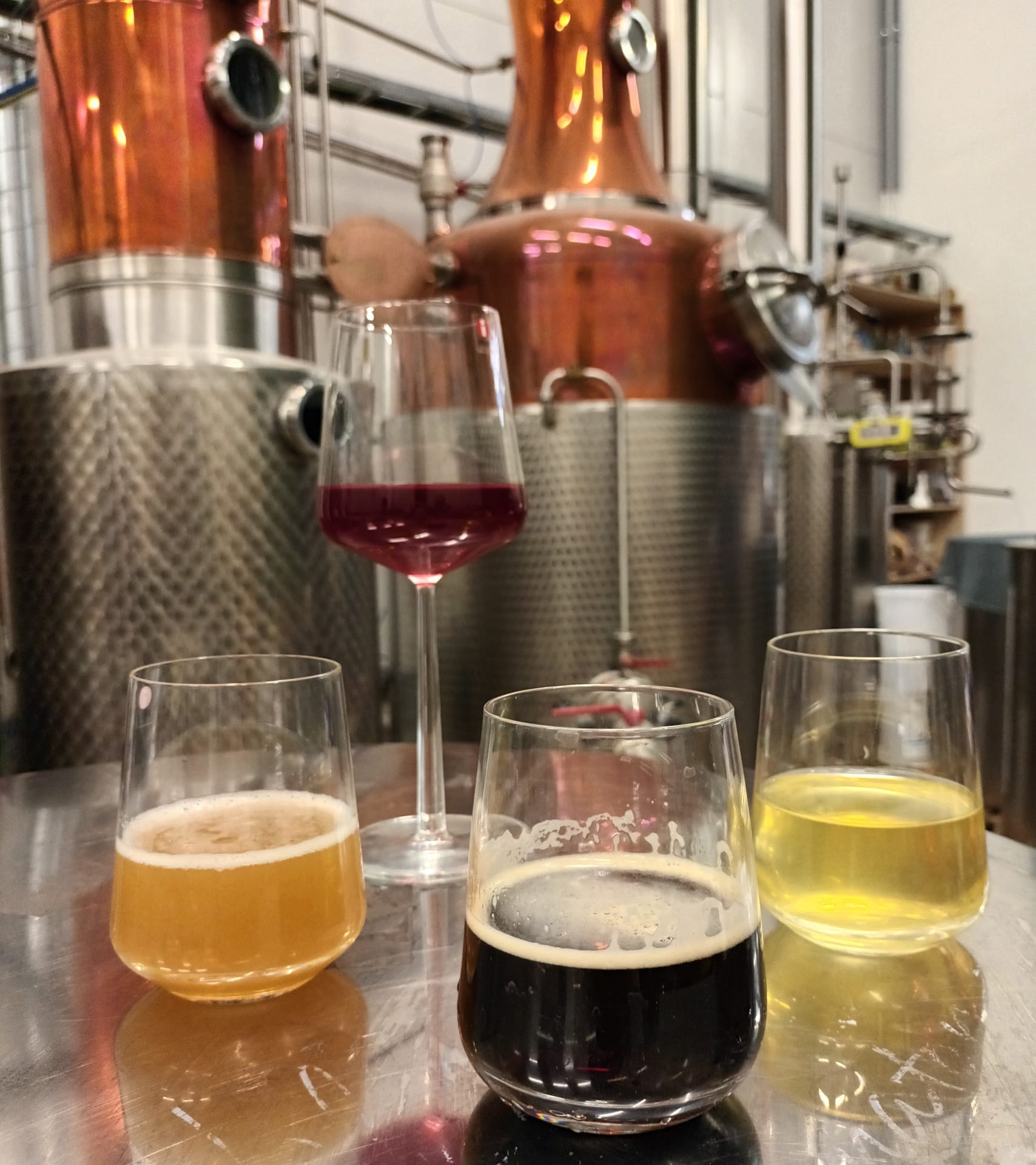 Guided tour and sitting tasting of beer, wine and spirits | Visit Finland