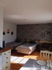 Majoitus Hermanni has 10 cosy twin rooms with bathroom.