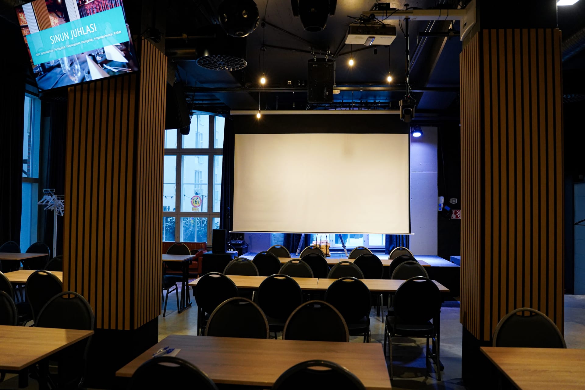 Kokous valkokankaalla