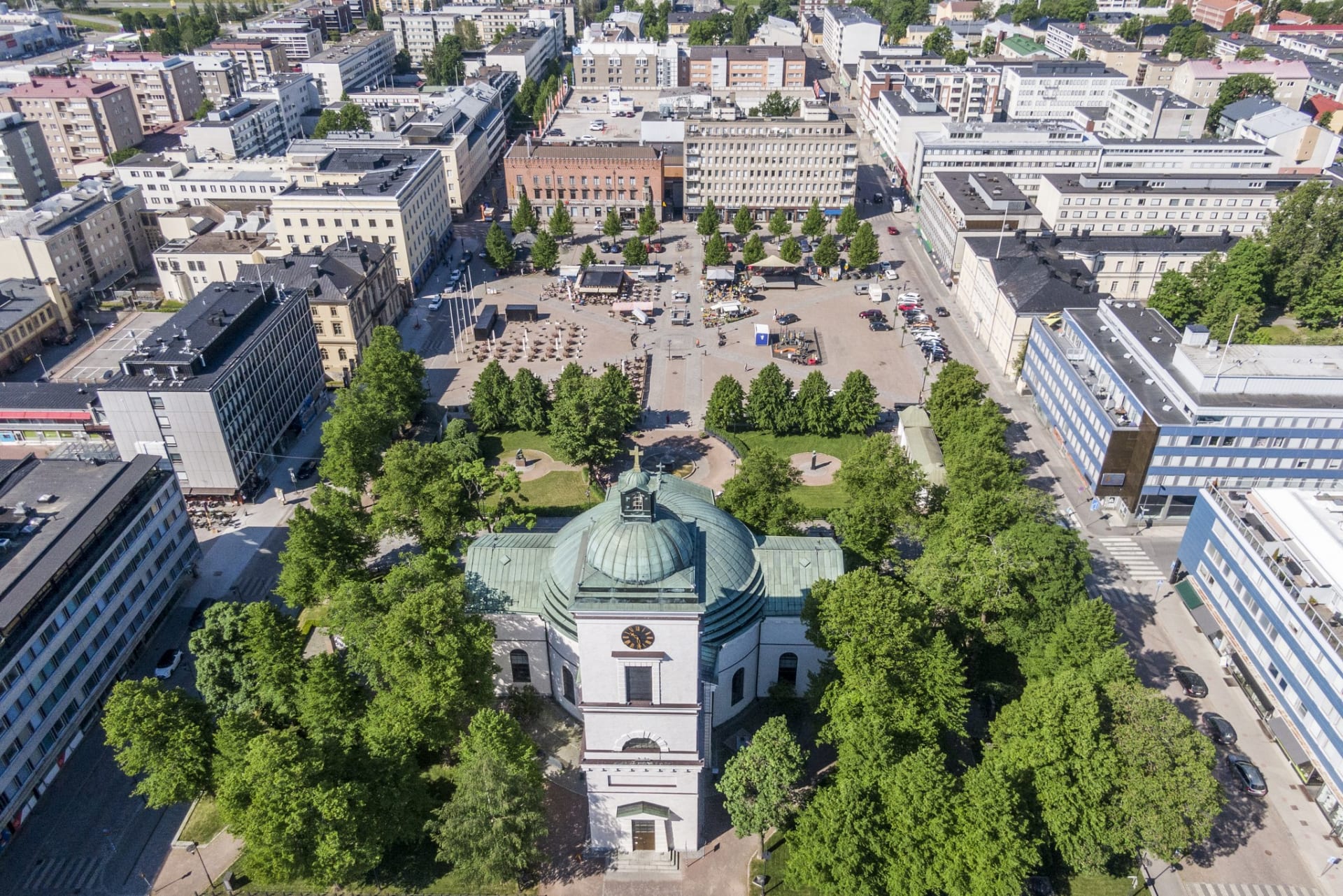 Hämeenlinna marketplace and church from the air.