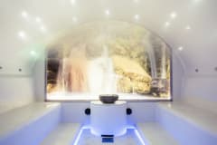 The cozy steam room at Kimmel Spa