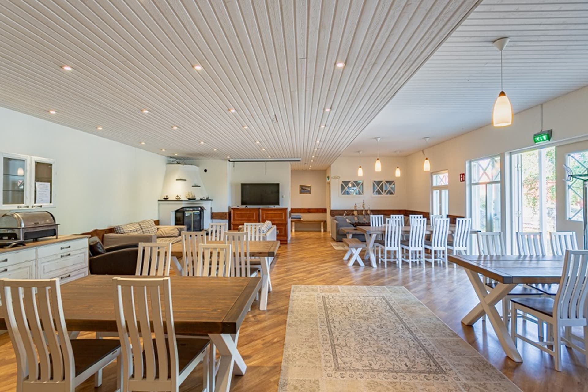 Hotellin aula Hotellin aula