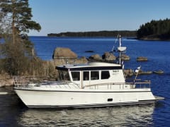 Charter boat Zorii Bliss