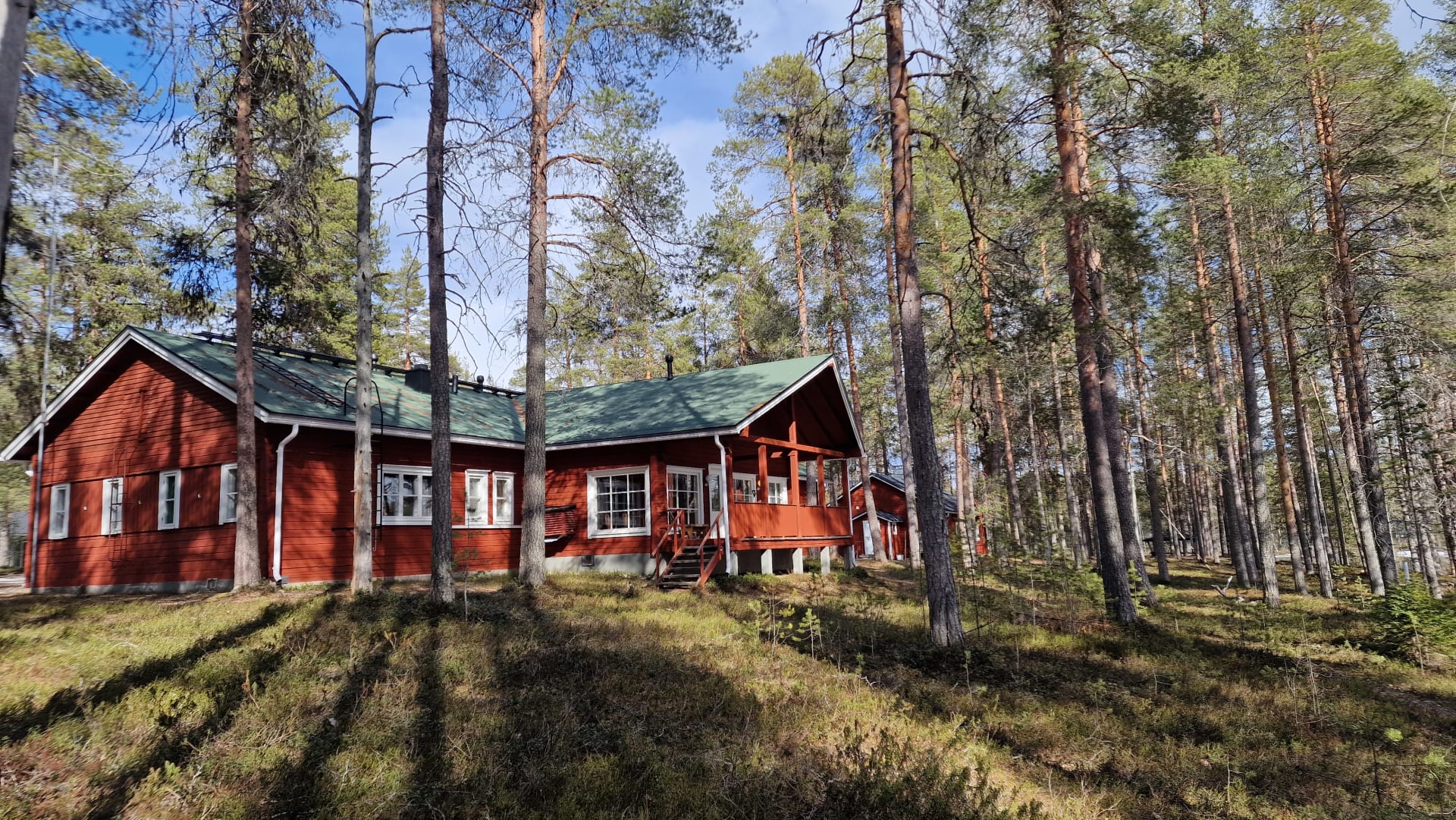 Ulkokuva Pääpirtin kämppäkartanosta kesällä