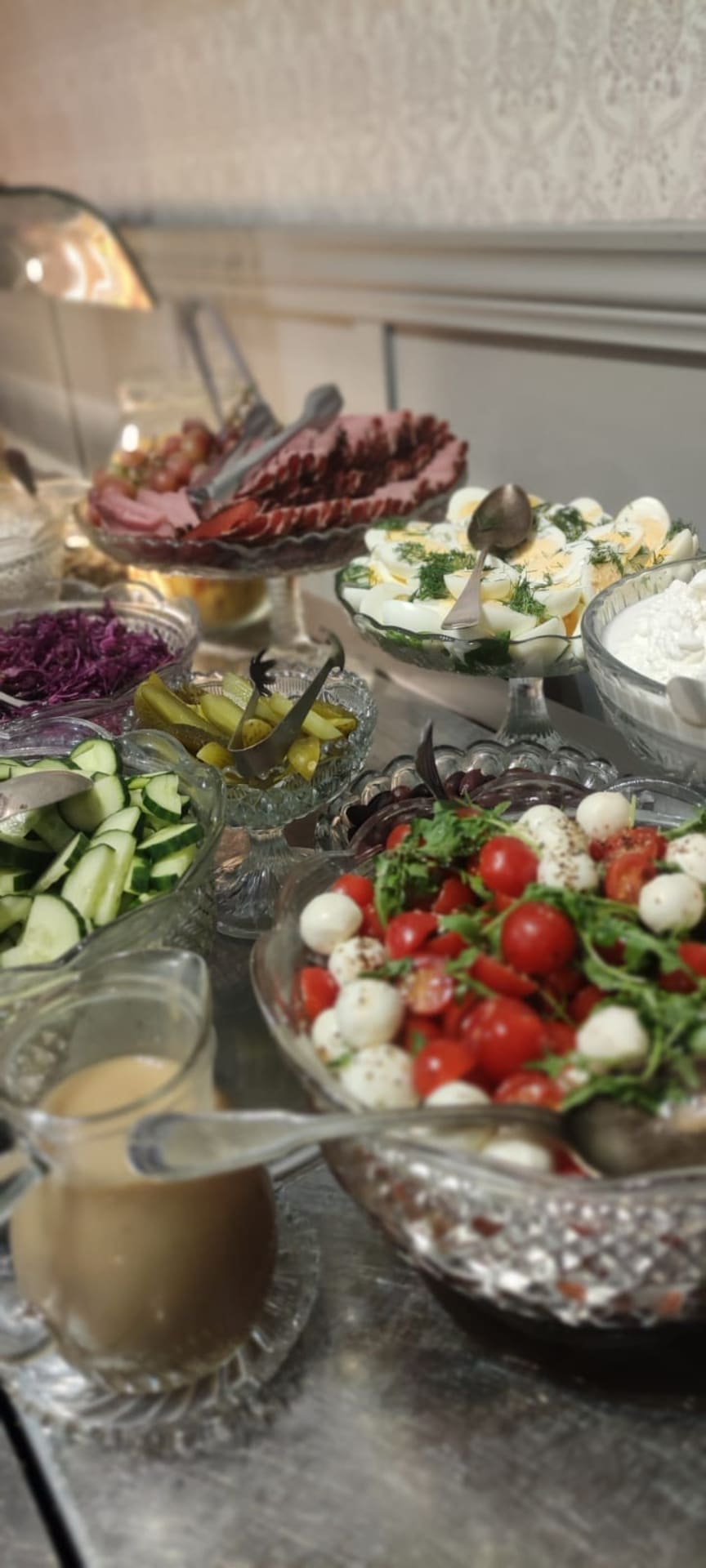 Ravintola Vanha Sampo salaattipöytä