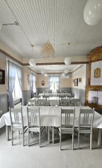Onnela tables with table cloths