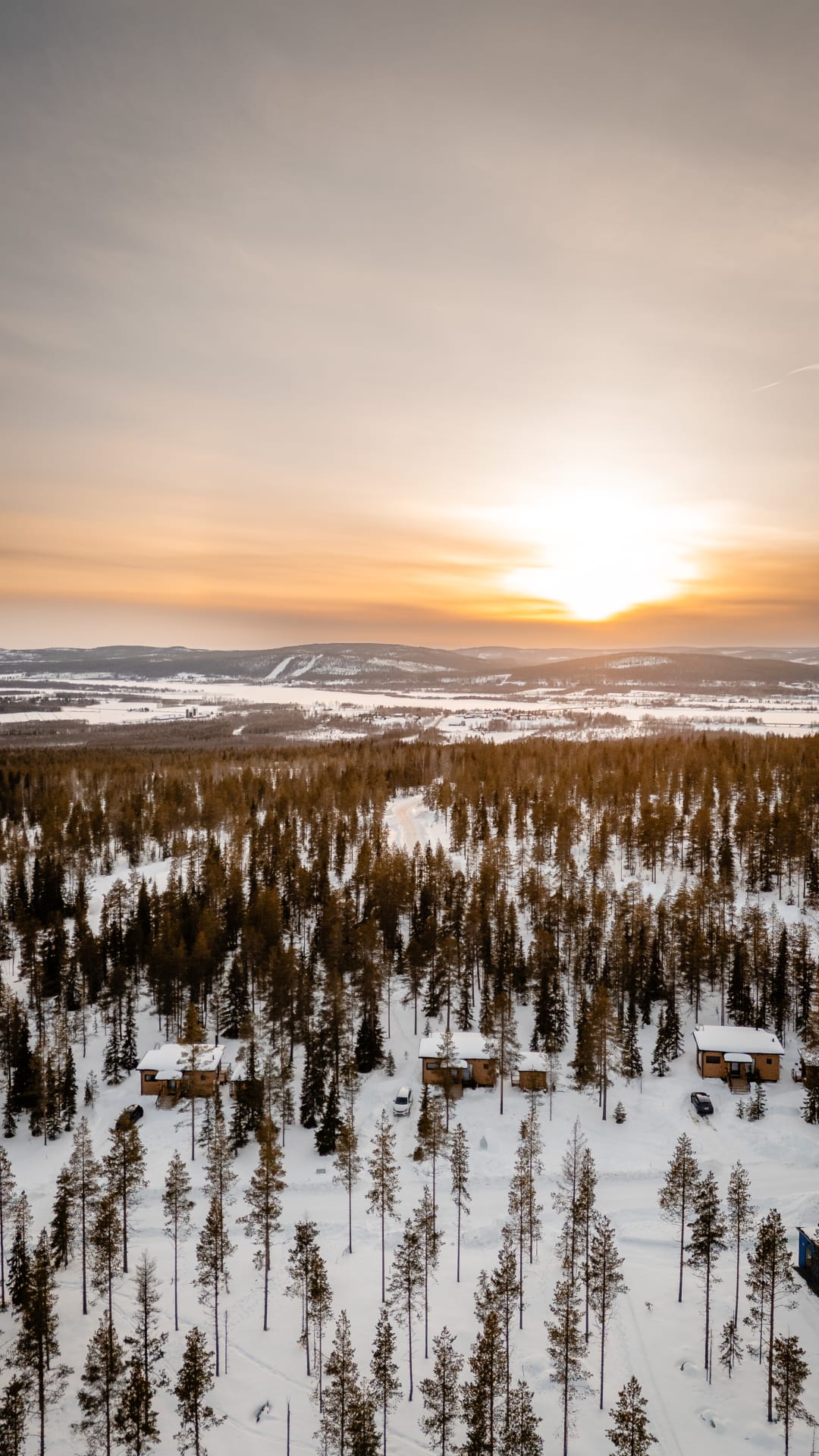WALD Villas aerial view, Tornio River and Sweden in the background