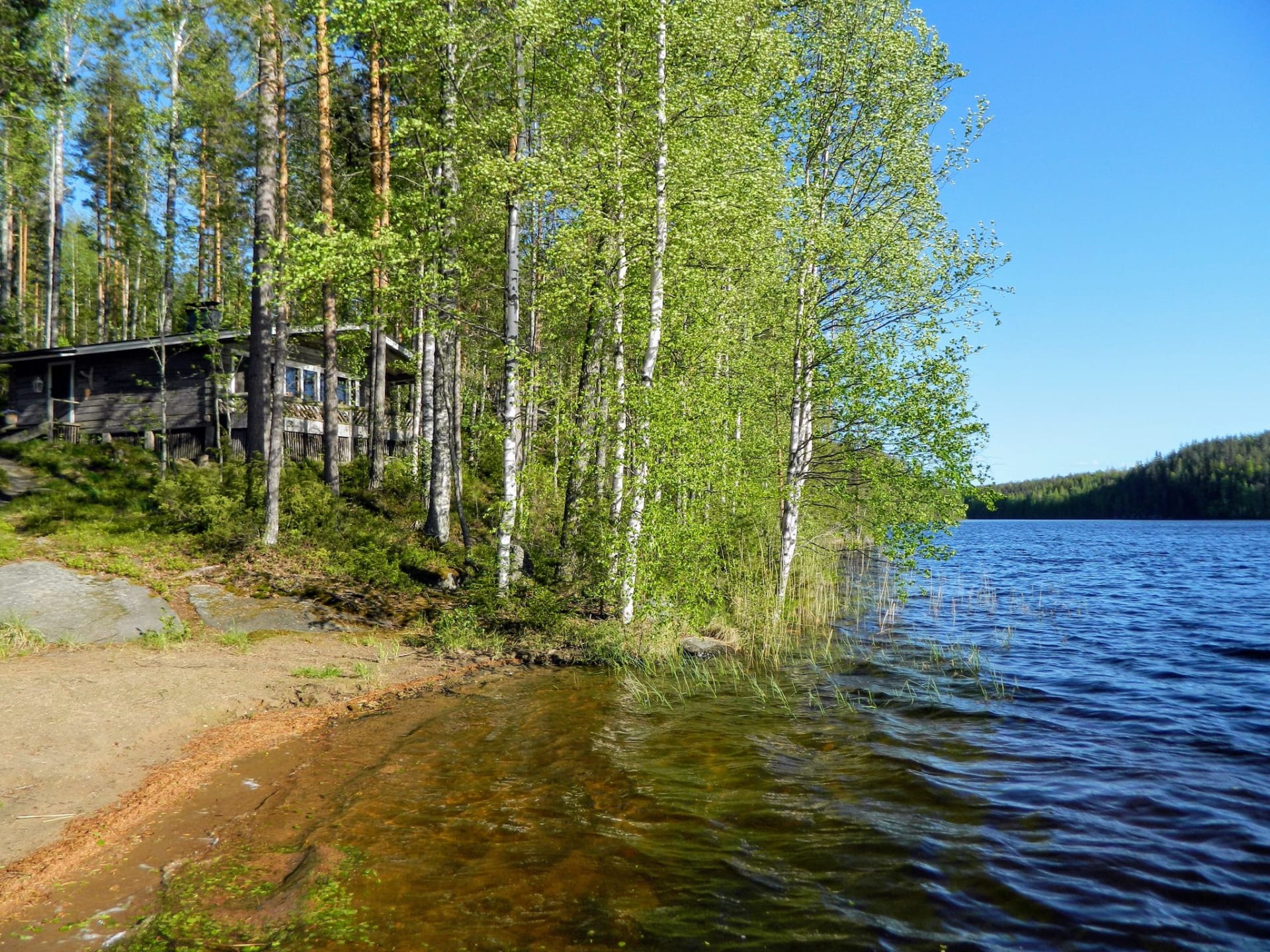 Tunnelmatupa Haukilammen rannassa