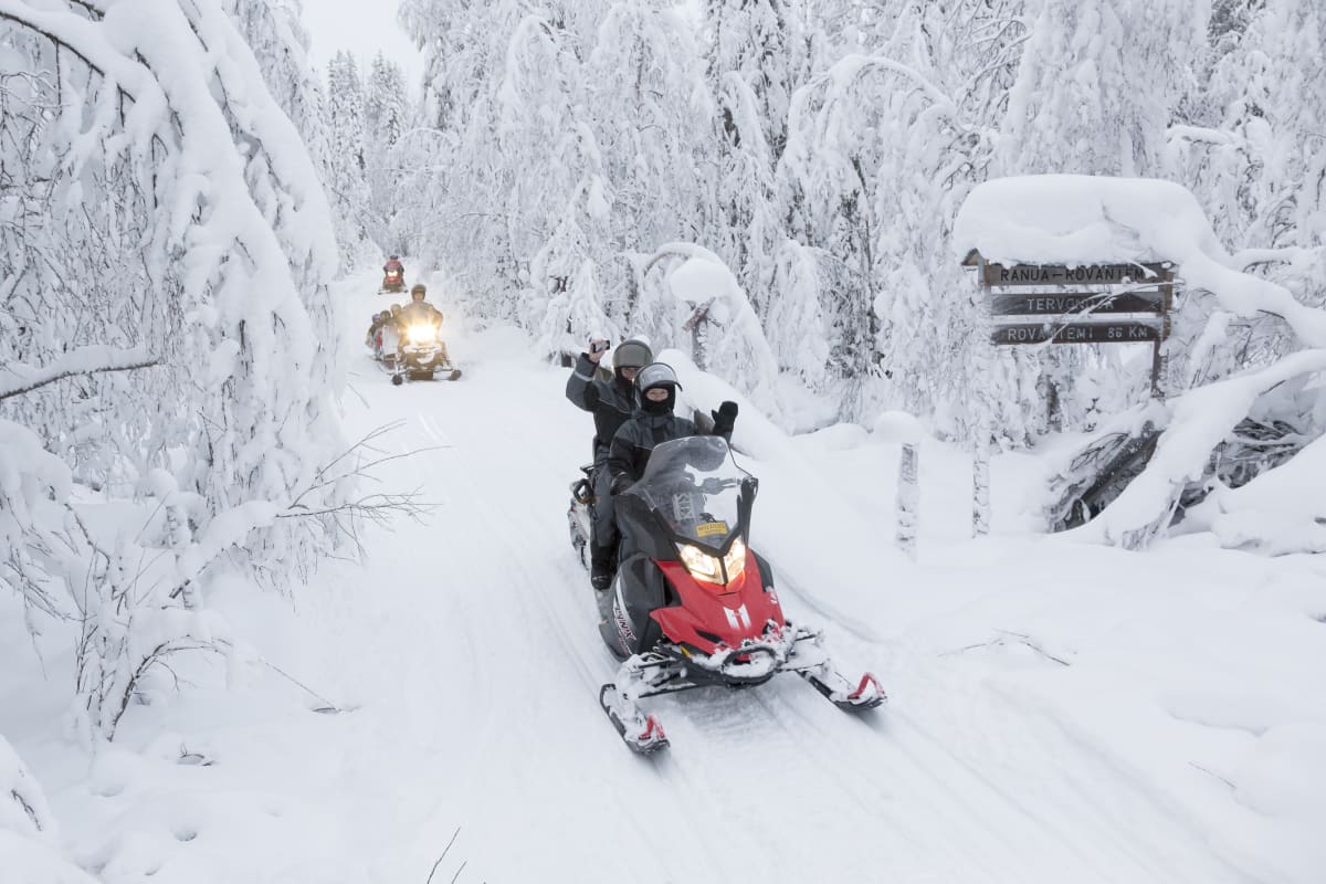 Snowmobiling Finland Ranua Resort - 2 hour Snowmobile Safari | Visit Finland