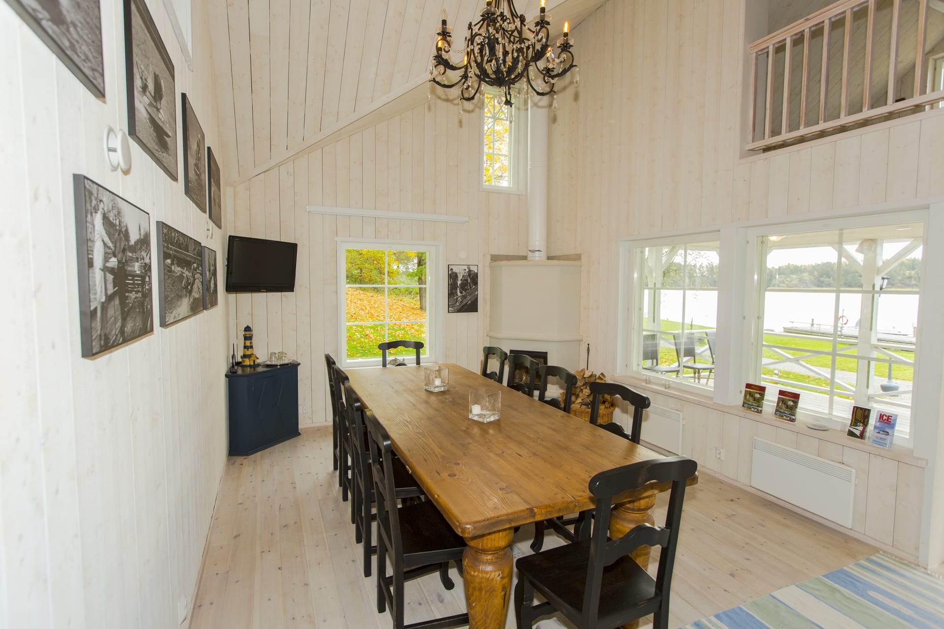 Kapteenin rantasauna sisältä Kapteenin rantasauna sisältä