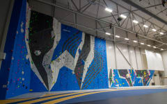 Kiipeilyseinät: köysiseinä ja boulderseinä Mikkelissä