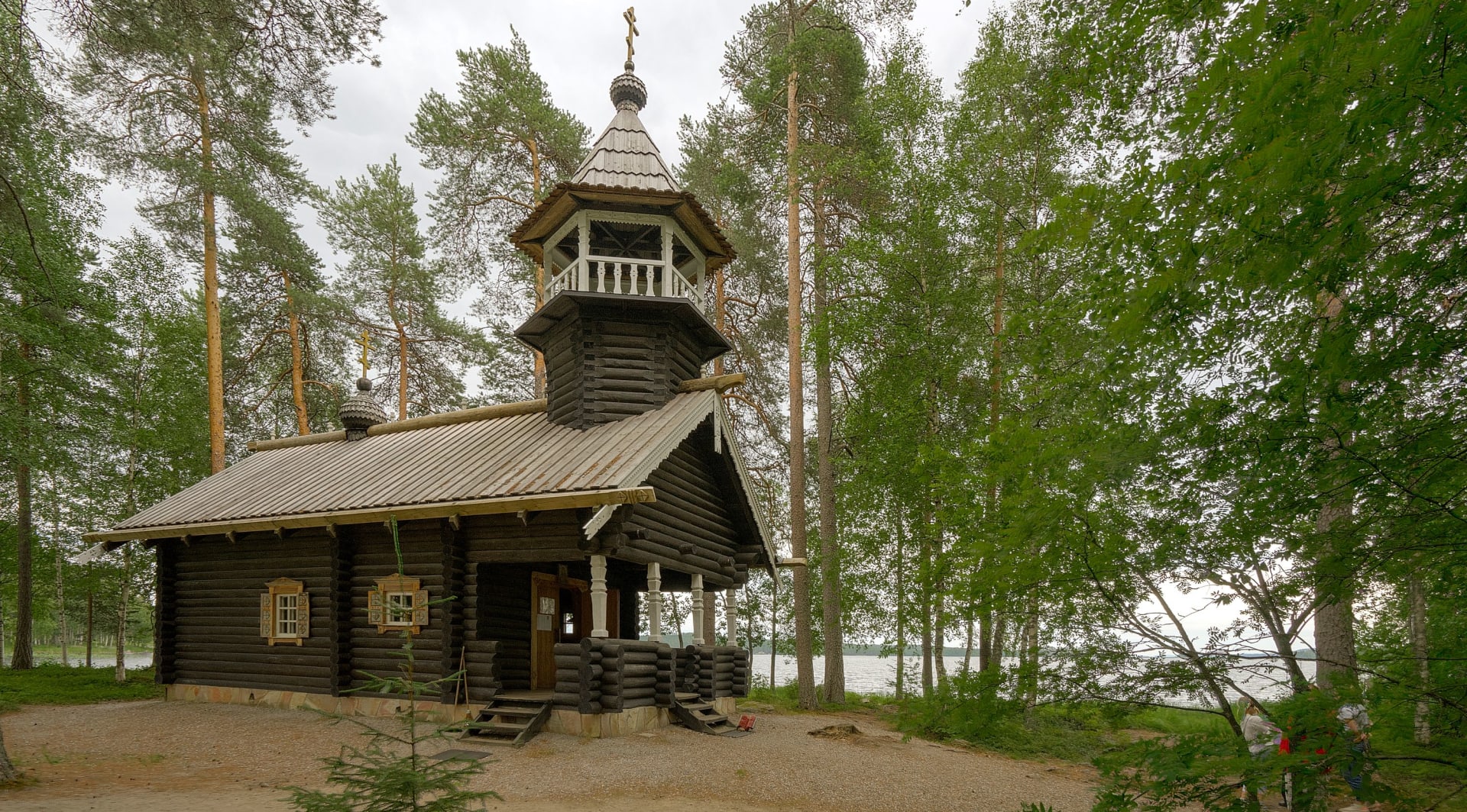 Majatalosta majataloon kävellen