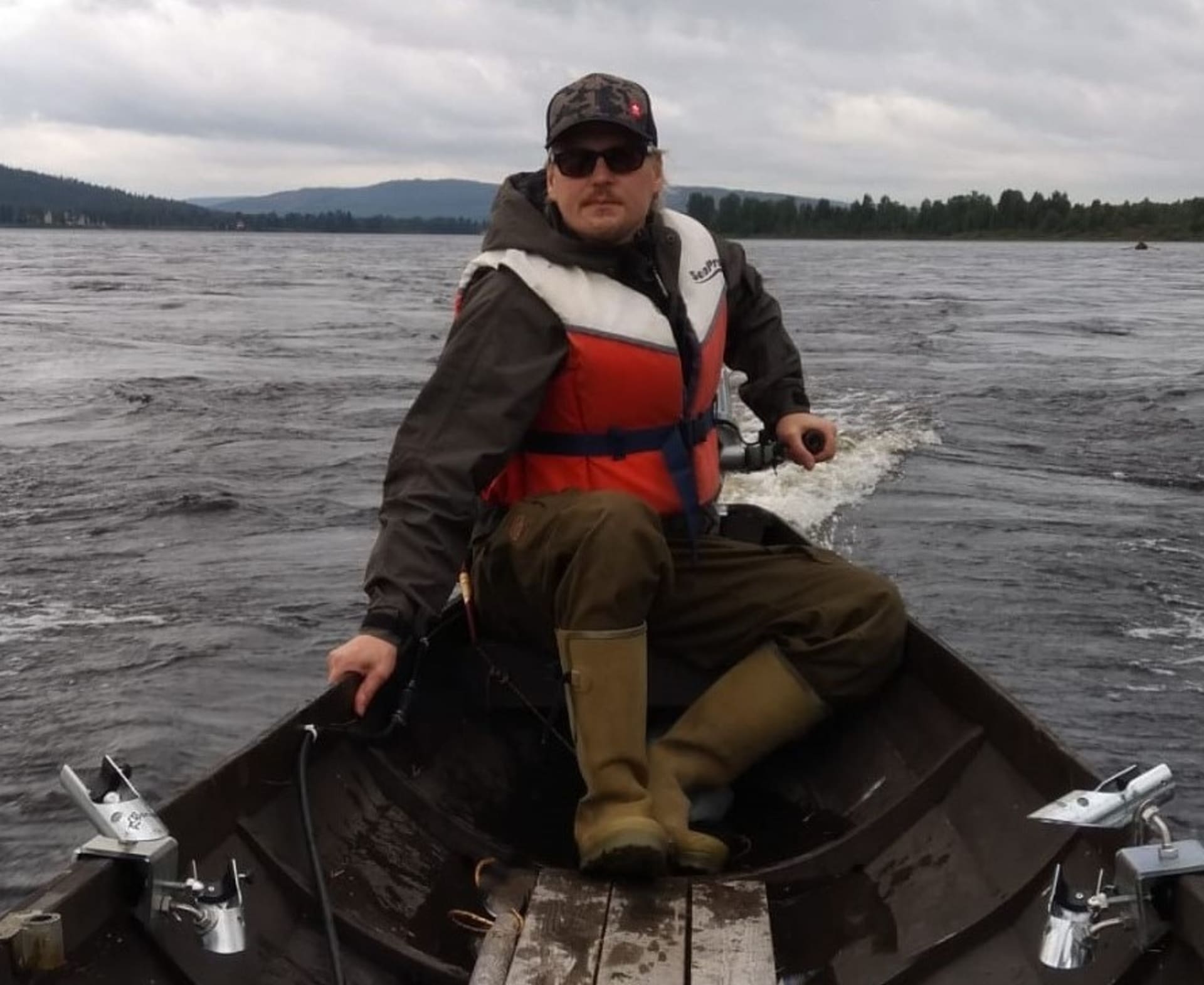 traditional salmon fishing with guide