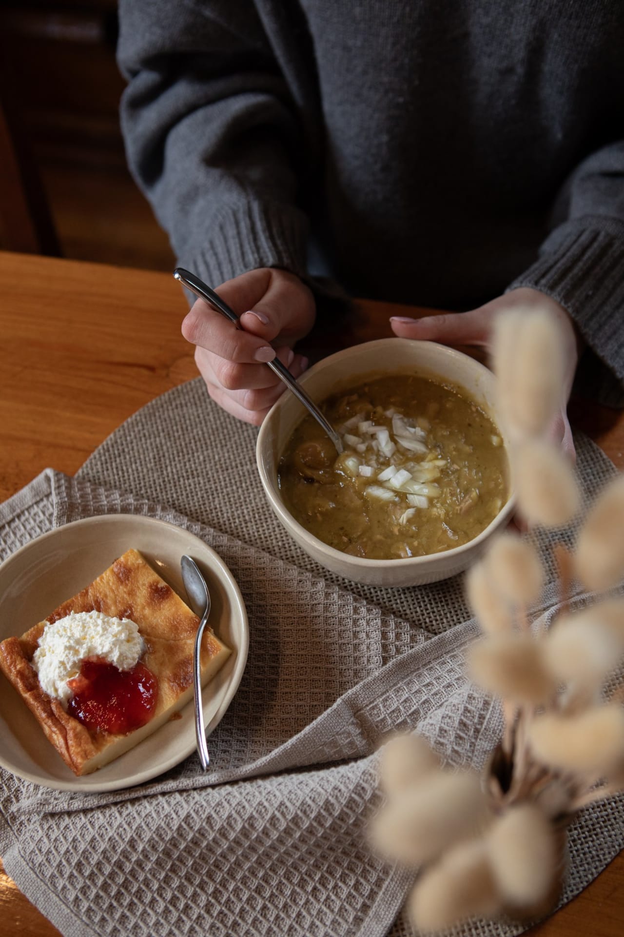 Honkapirtti´s traditional pea soup & oven pancake Honkapirtti´s traditional pea soup & oven pancake