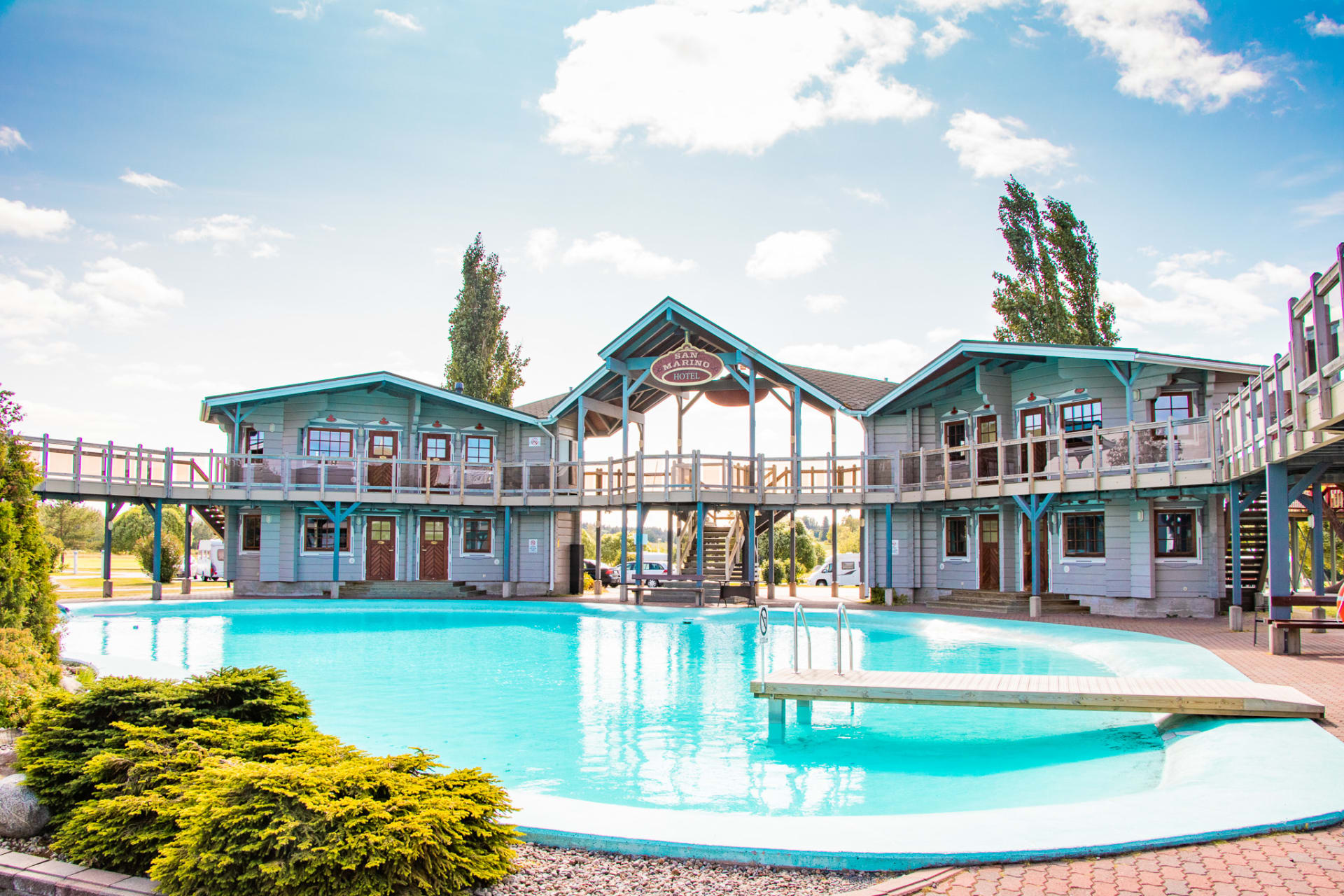 Rio Grande alueen uima-allas ja takana Hotel San Marino.