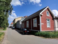 Houses from different centuries in Kuusiluoto.