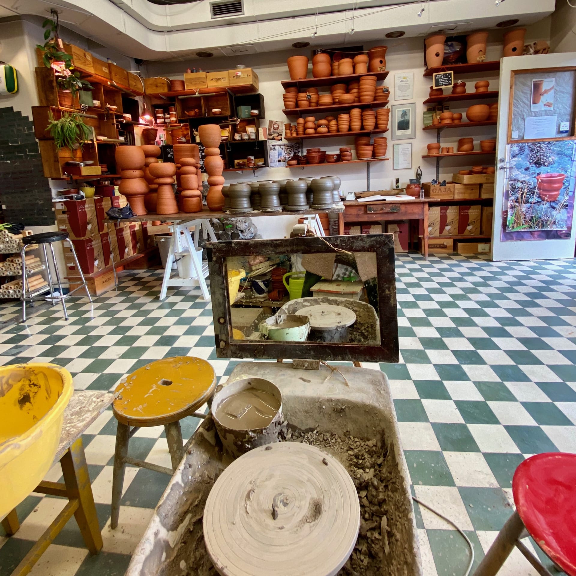 UDUMBARA Pottery est. 1994 in Kallio Helsinki