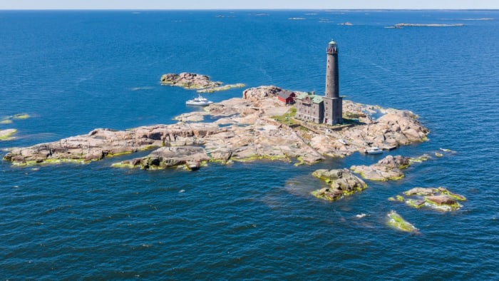 Visit the exotic lighthouse in the middle of the sea with Helsinki Citycopter helicopter flight