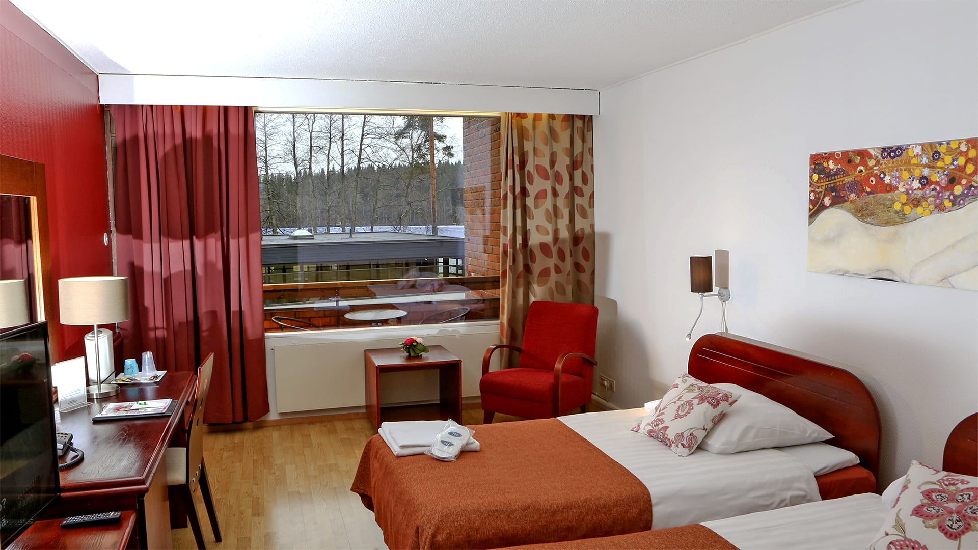 Hotel IsoValkeinen StandardPlus room