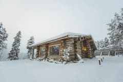 Luxury Villa joka majoittaa 8 henkeä.