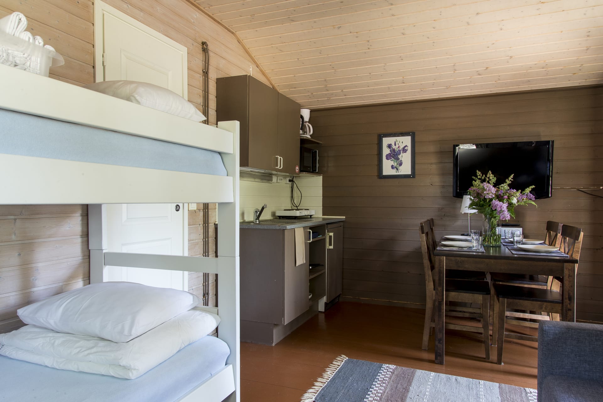 Shower cottage