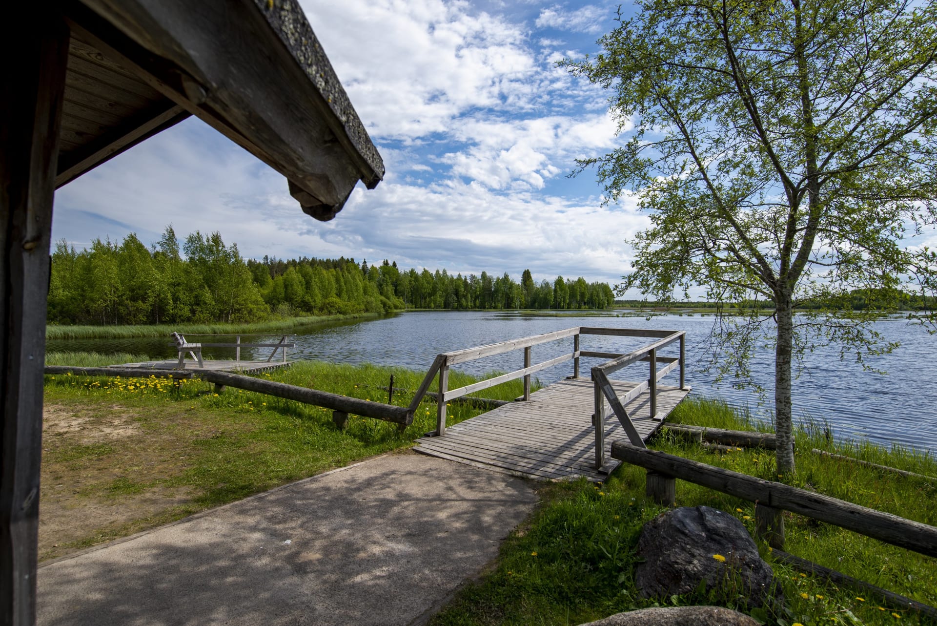 Pier and cabin by the lake at Läntisranta Vihanti Raahe 