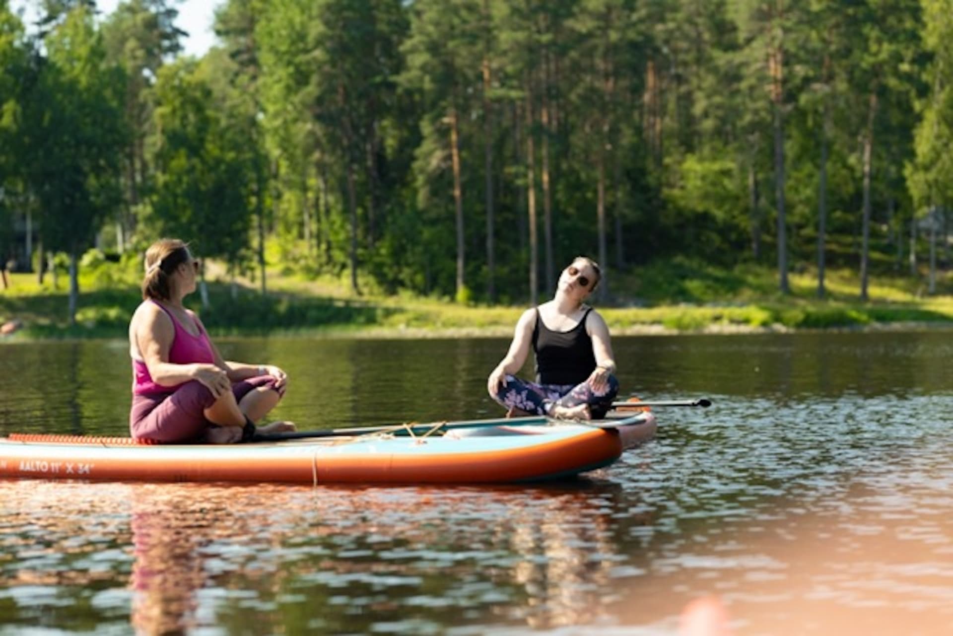 Bella Wake SUP-Yoga class