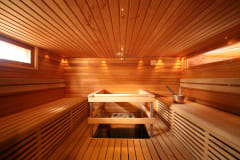 Meriholstissa on viihtyisät saunatilat