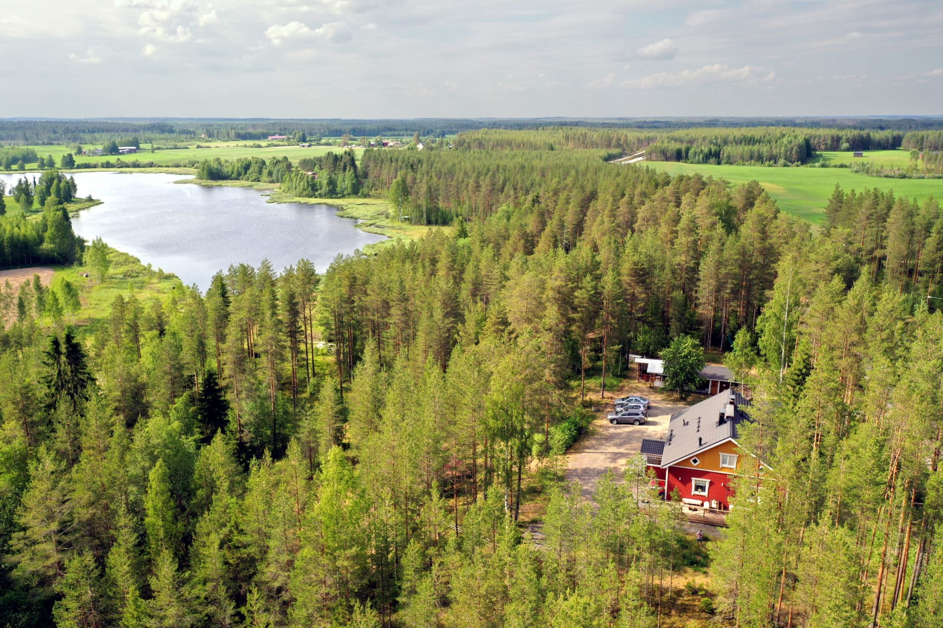 Nature and hiking tour in National Parks in Deepland