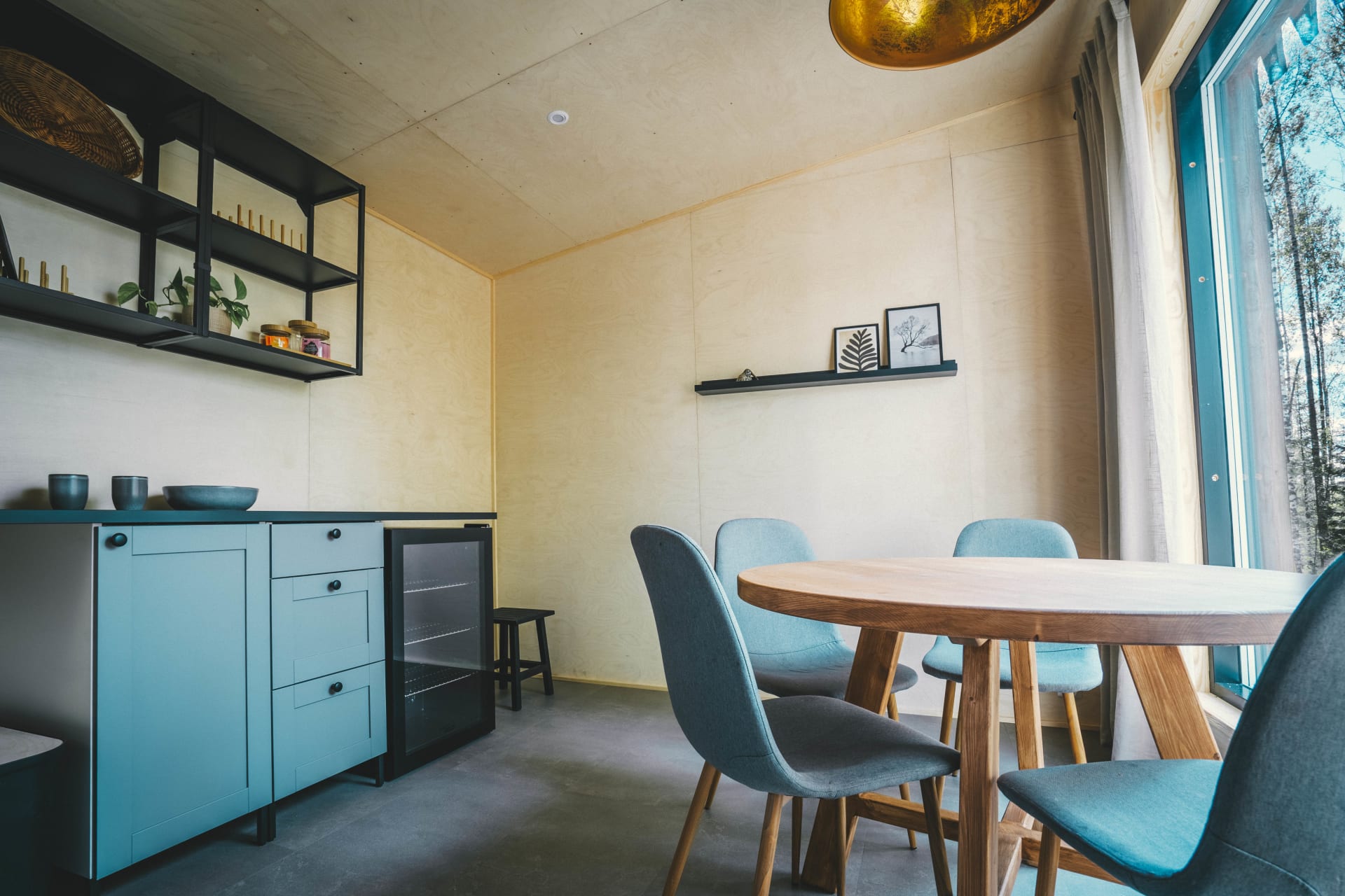 Common kitchen area and working space