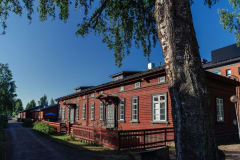 Hostel Marja exterior in old wooden barracks in Mikkeli.