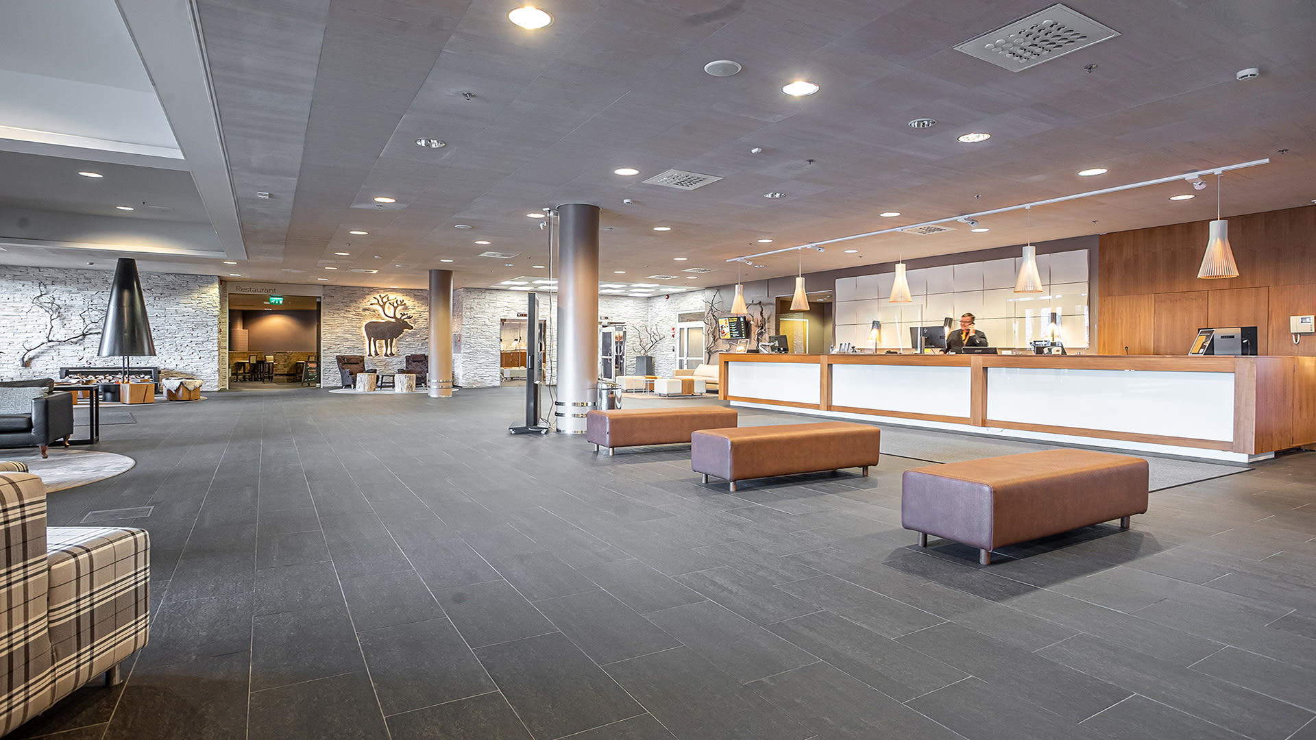 Hotel Levi Panorama lobby 