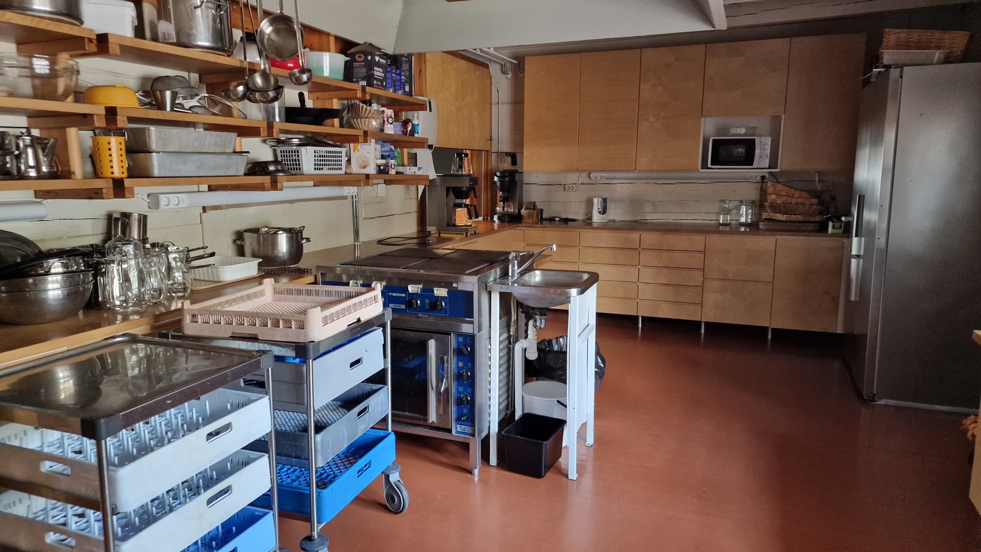 Jatkonsalmen kämpän suurtalouskeittiö