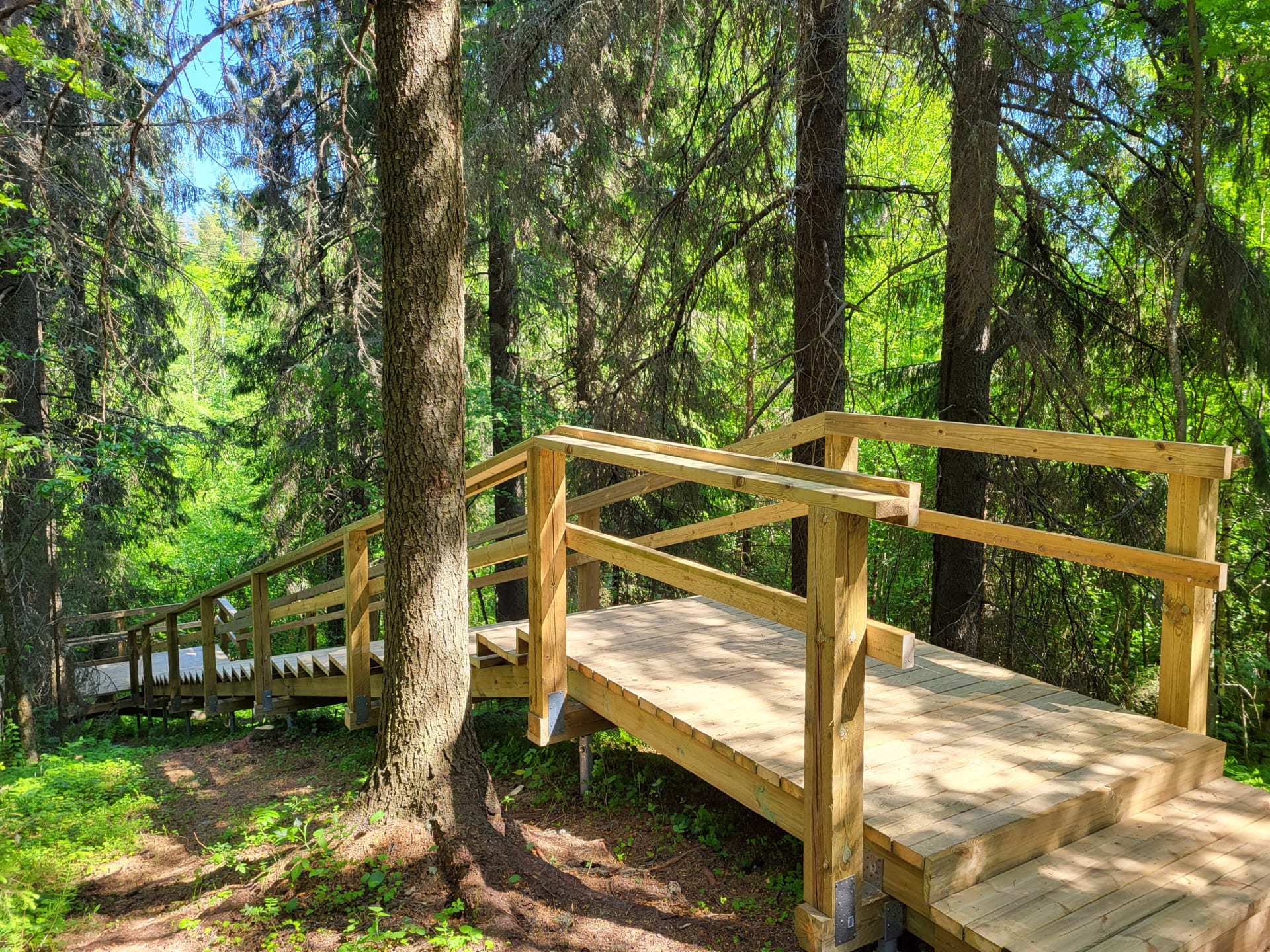 Markkuun uudet kuntoportaat Markkuun uudet kuntoportaat