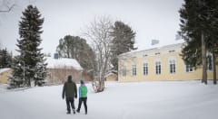 Visitors of Old Liminka in winter