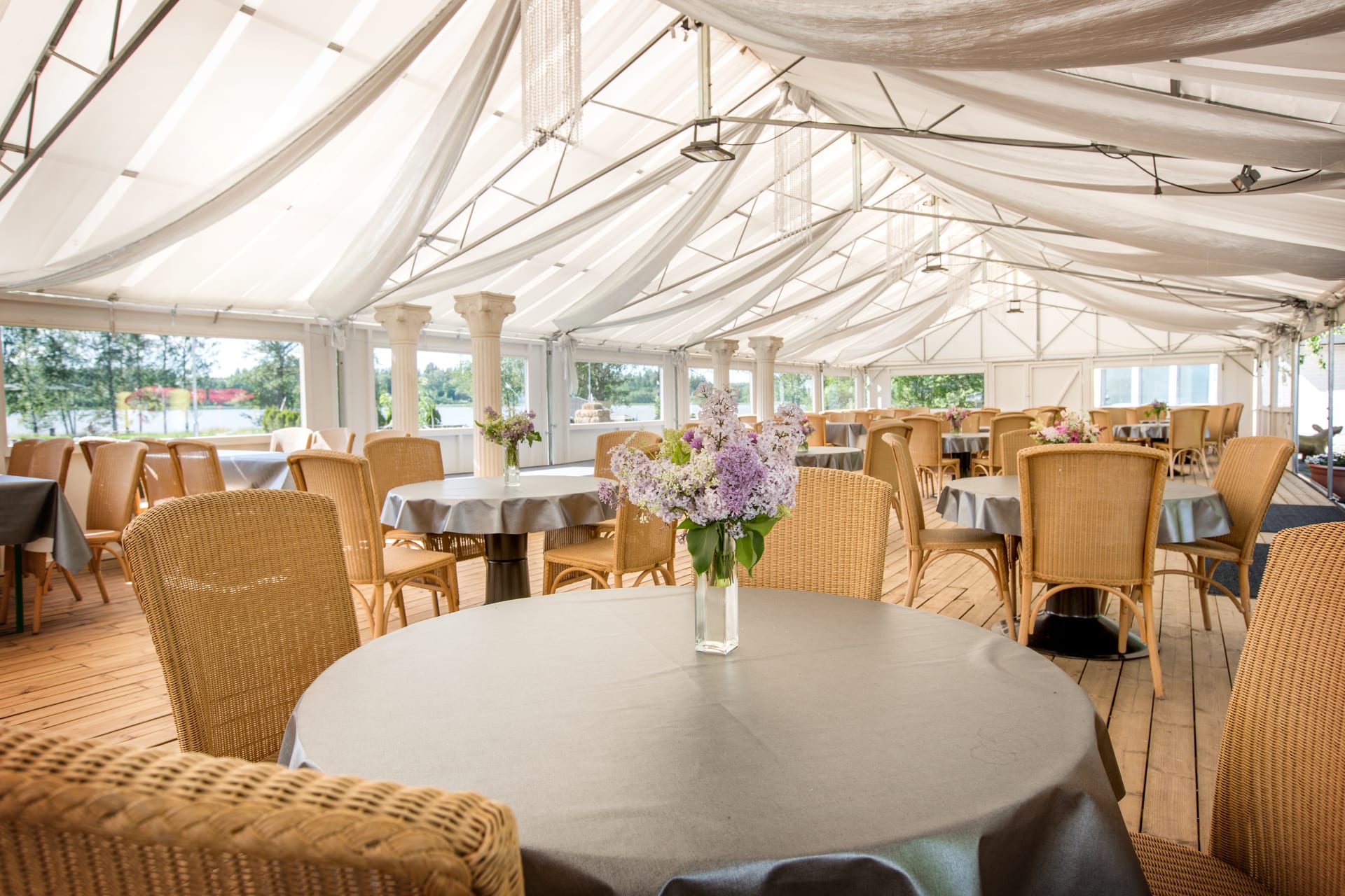 The heated 200 m2 marquee on our lawn can be booked for around 130 persons