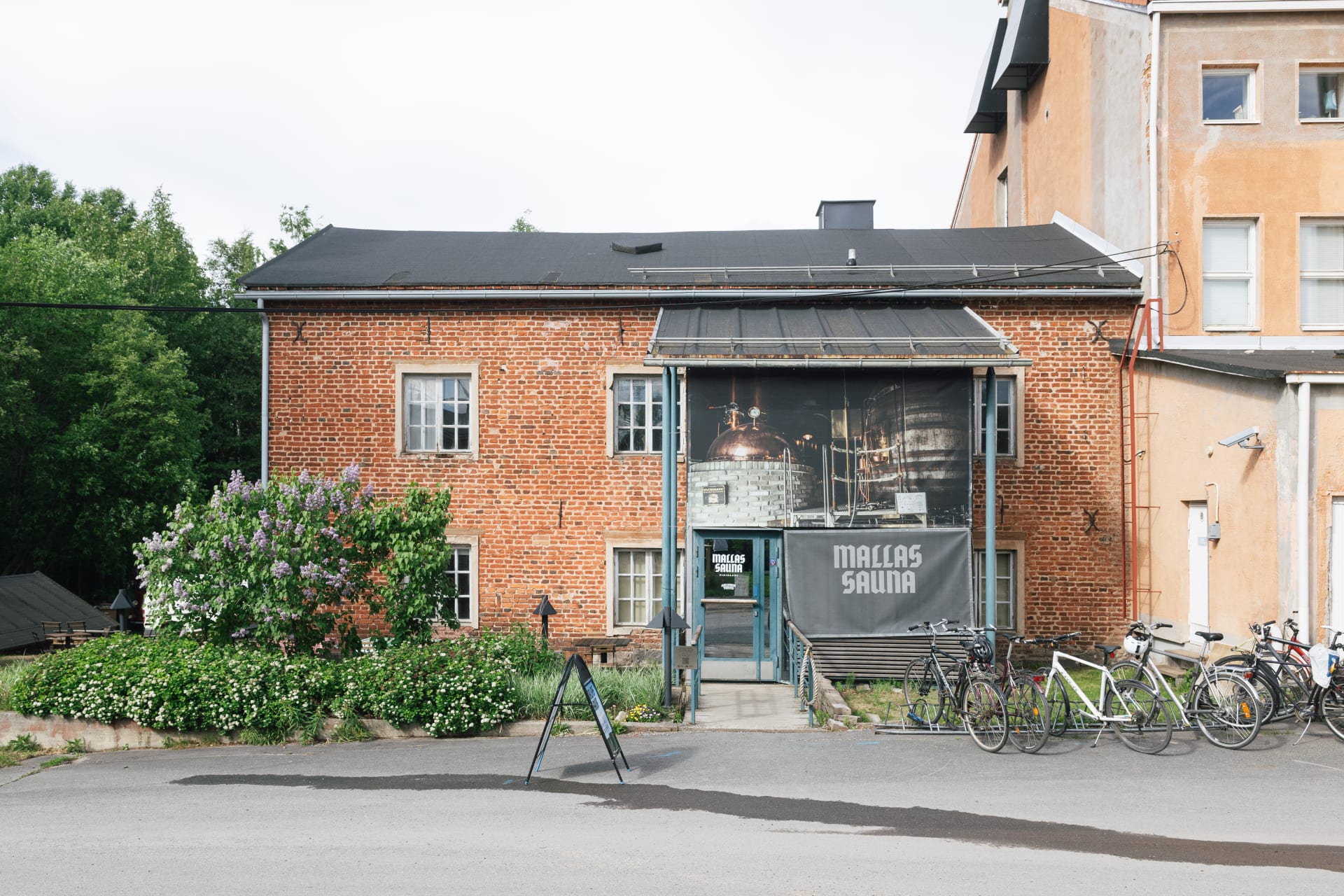 Ravintola Mallassaunan sisäänkäynti