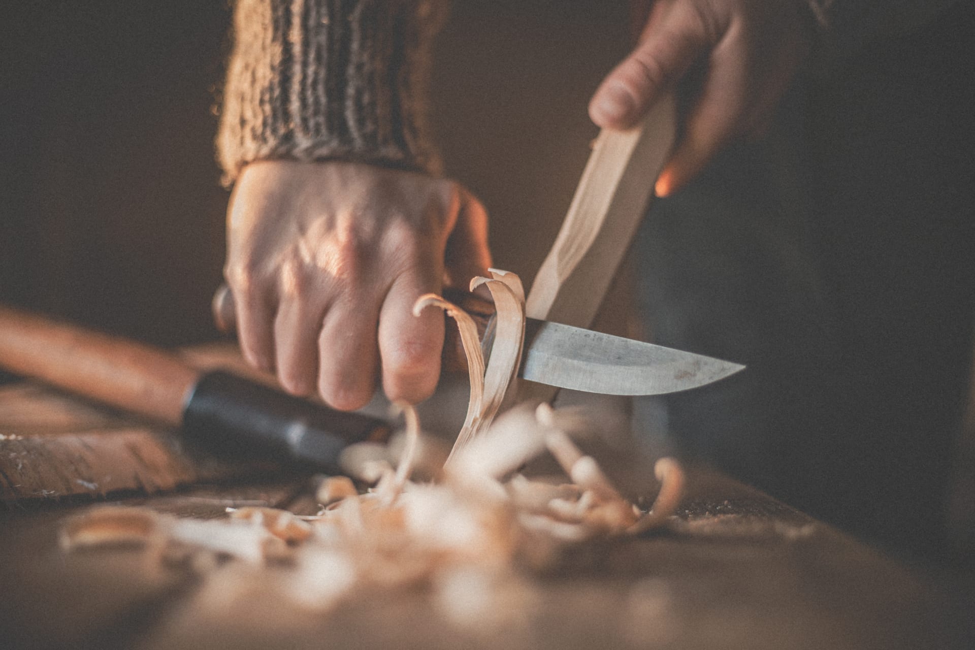 Puukko.käsi,puulastu
