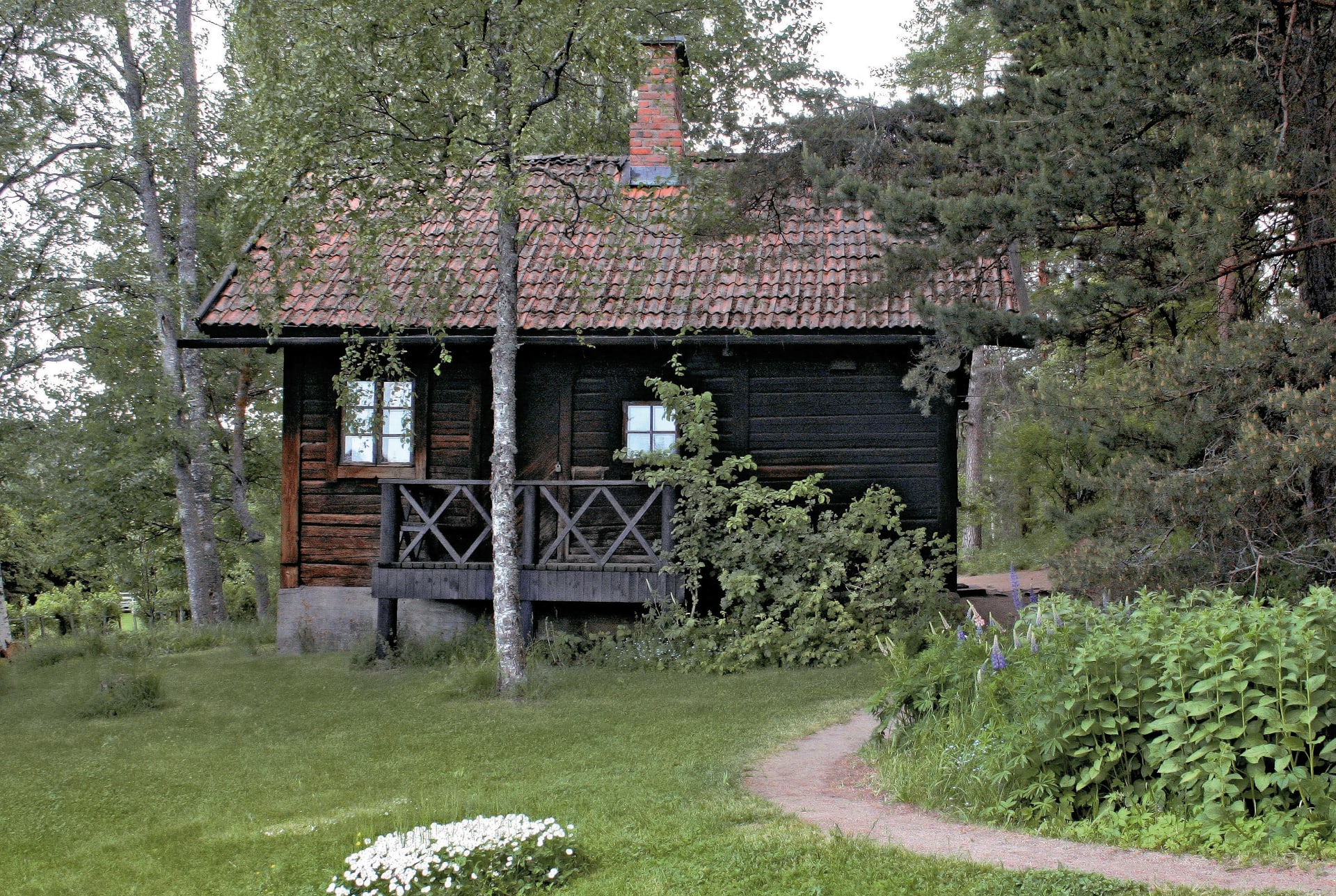 The sauna at Ainola seen from the garden.