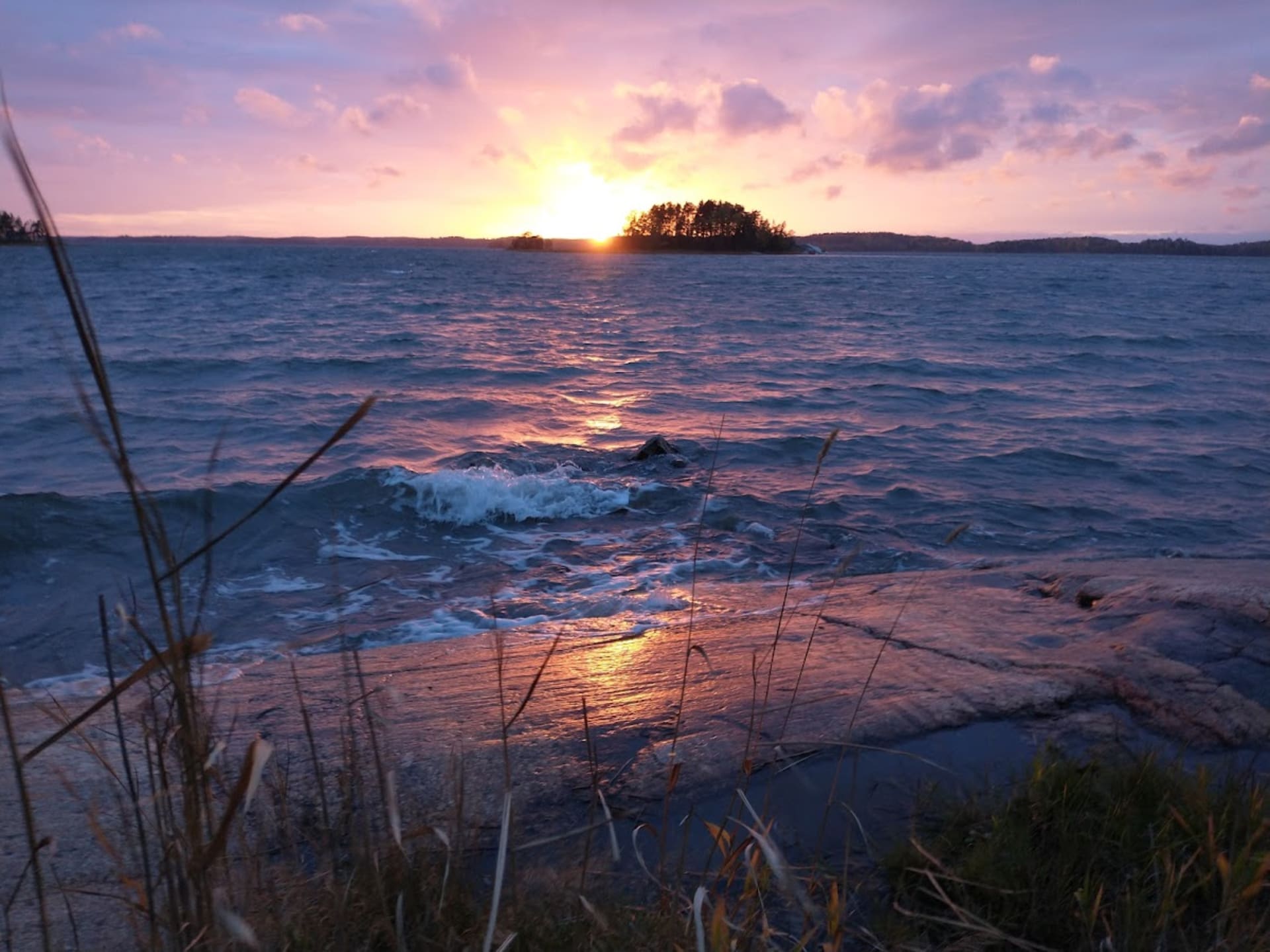 The shores of the sea and lakes are breathtaking 