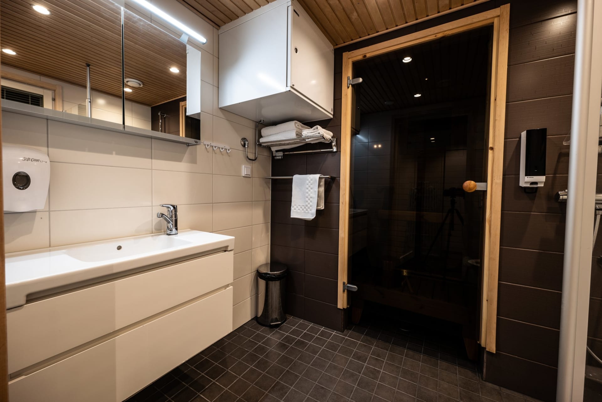 Holiday Villa bathroom