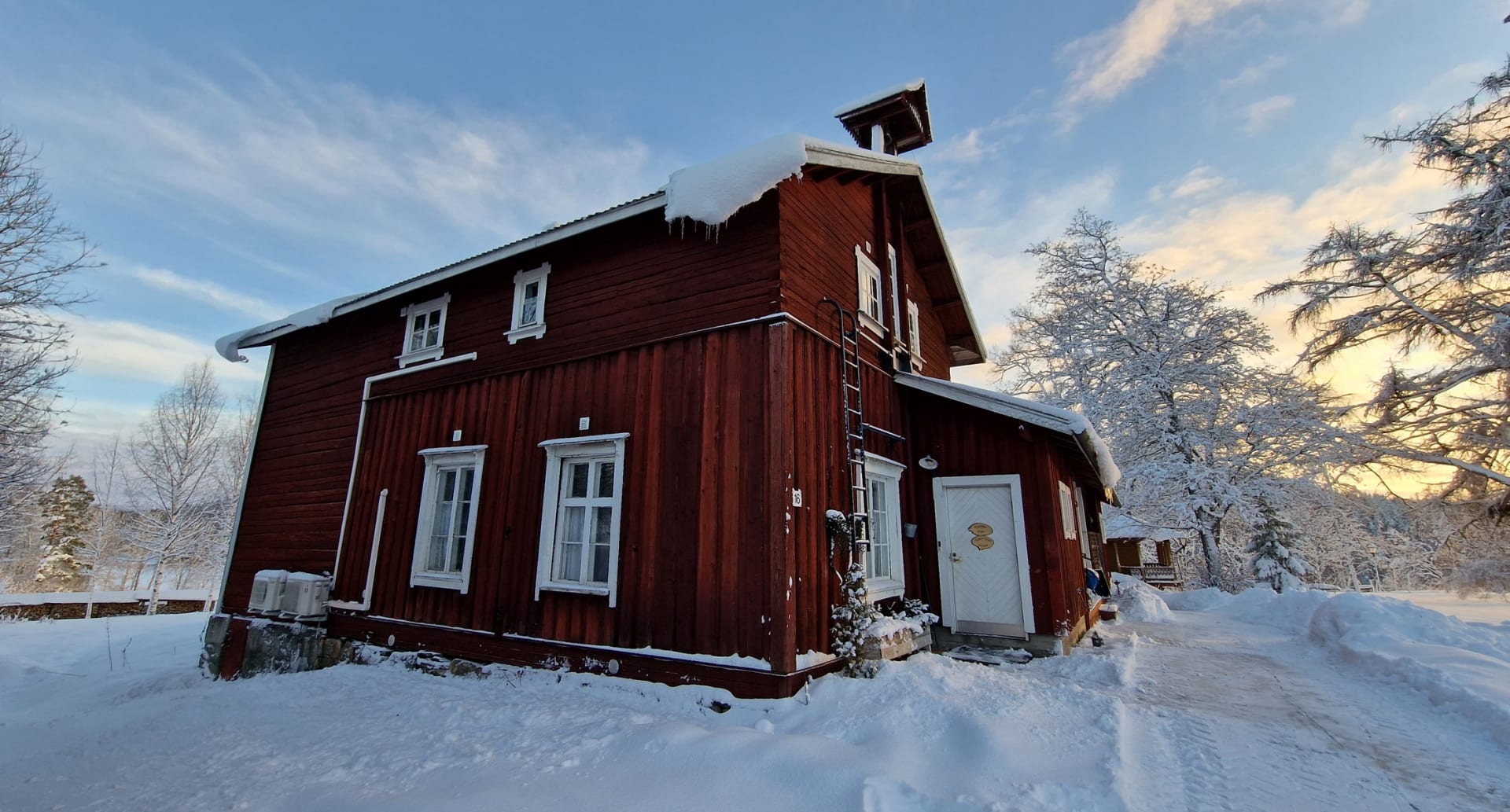 Posskakka villa offers accommodation all year round.