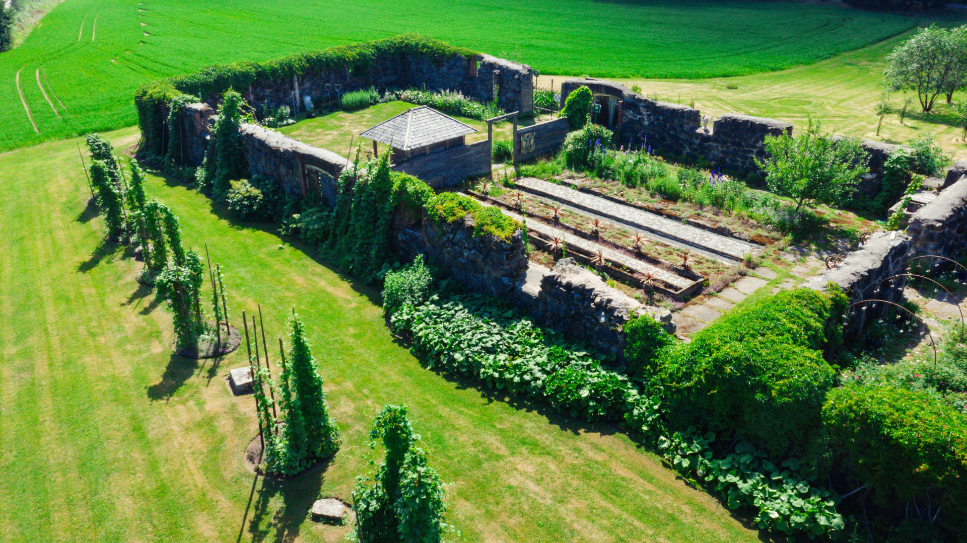 The secret walled garden of Tertti Manor 